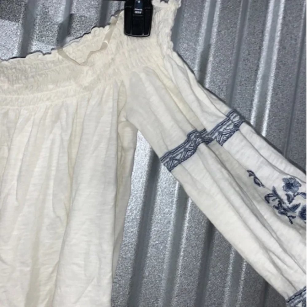 Embroidered Cold Shoulder Top - Picture 2 of 4